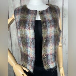 Vintage Geoffrey Beene Sport Mohair Fitted Cropped Sweater Vest Size 6